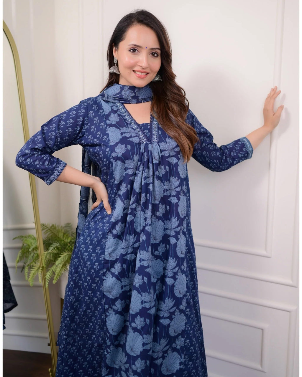 Nermosa Women Printed A-Line Kurta And Pant Set With Duppatta (Small)