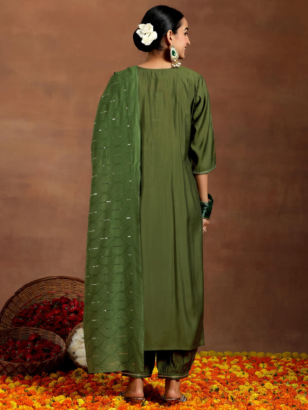 Libas WomenS Silk Blend Kurta Set (Gs947_Olive