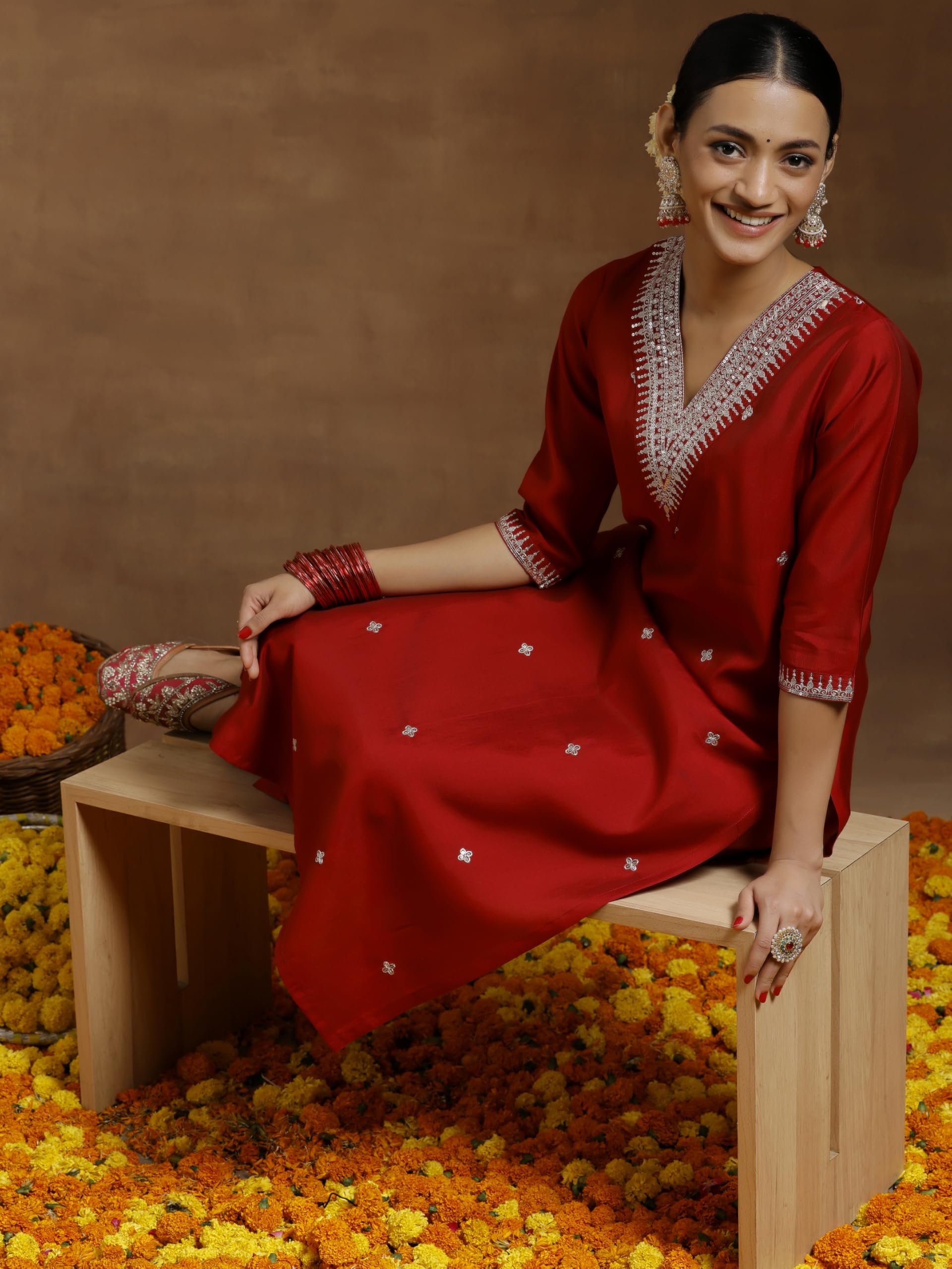 Libas Gerua Womens Embroidered Silk Blend Straight Kurta With Trousers