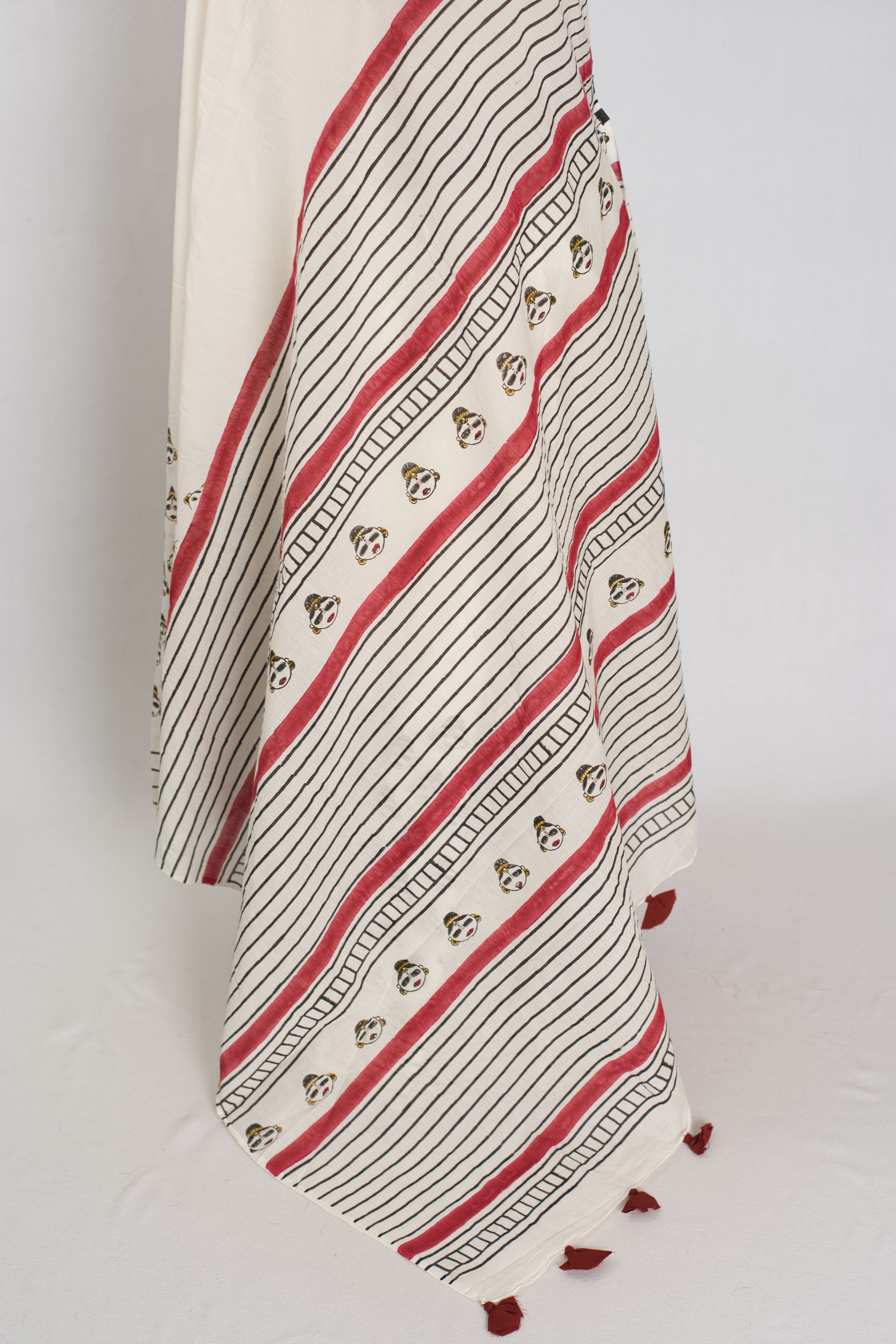 Sandhi: White & Black Contemporary Printed Mulmul Cotton Saree