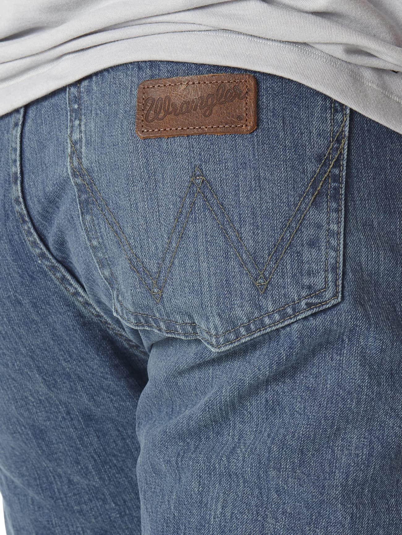 Wrangler Men's Retro Slim Fit Boot Cut Jean, Worn in, 36W x 30L