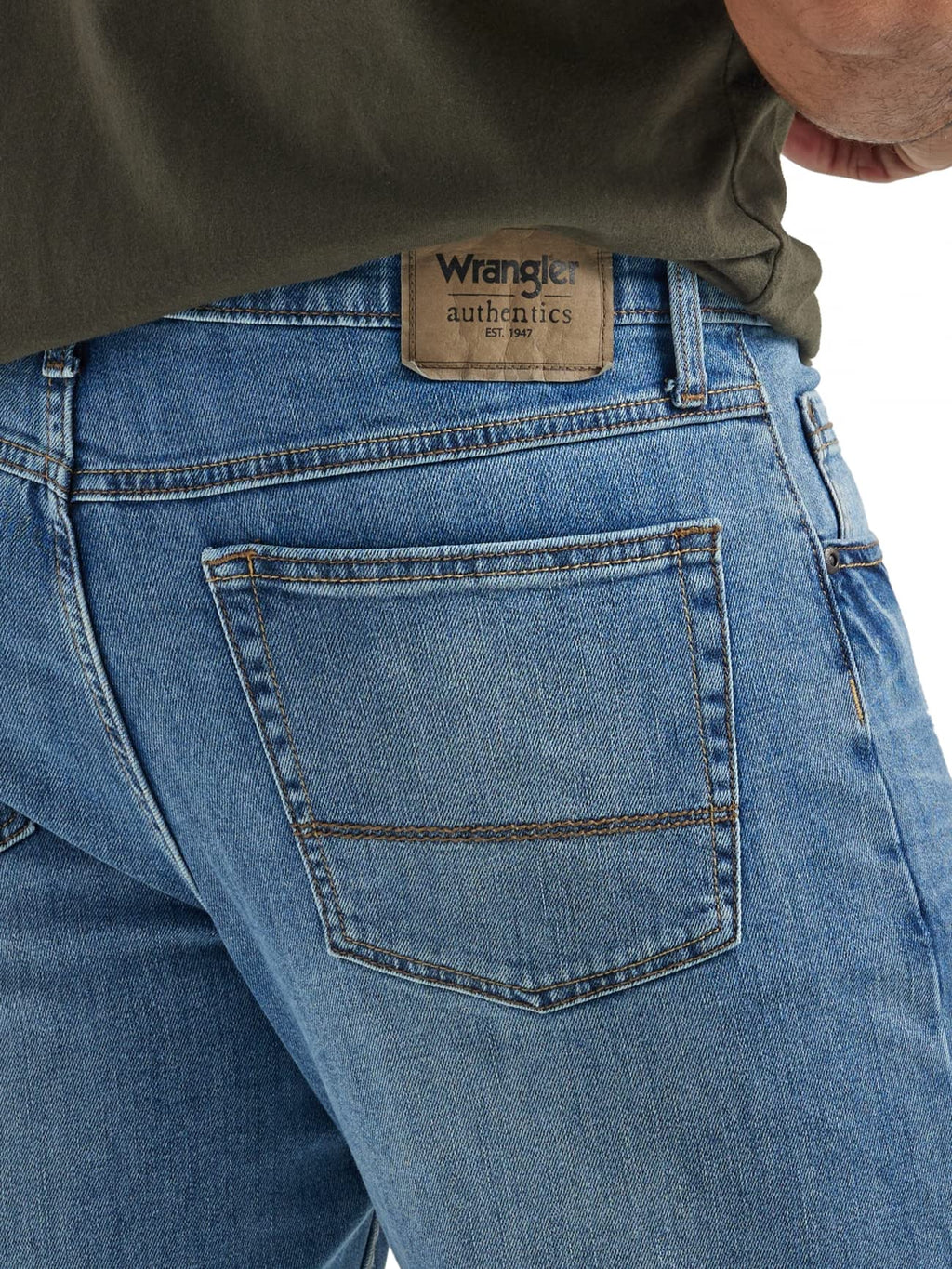 Wrangler Authentics Men's Relaxed Fit Boot Cut Jean, Riptide, 34W x 34L