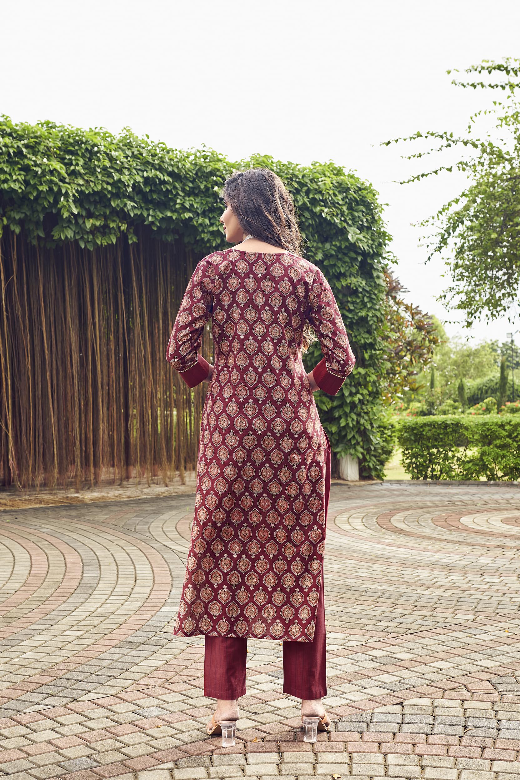 ANNI DESIGNER Womens Cotton Blend Straight Printed Kurta with Pant Set (Garima Maroon-VGT_S_Maroon_Small)