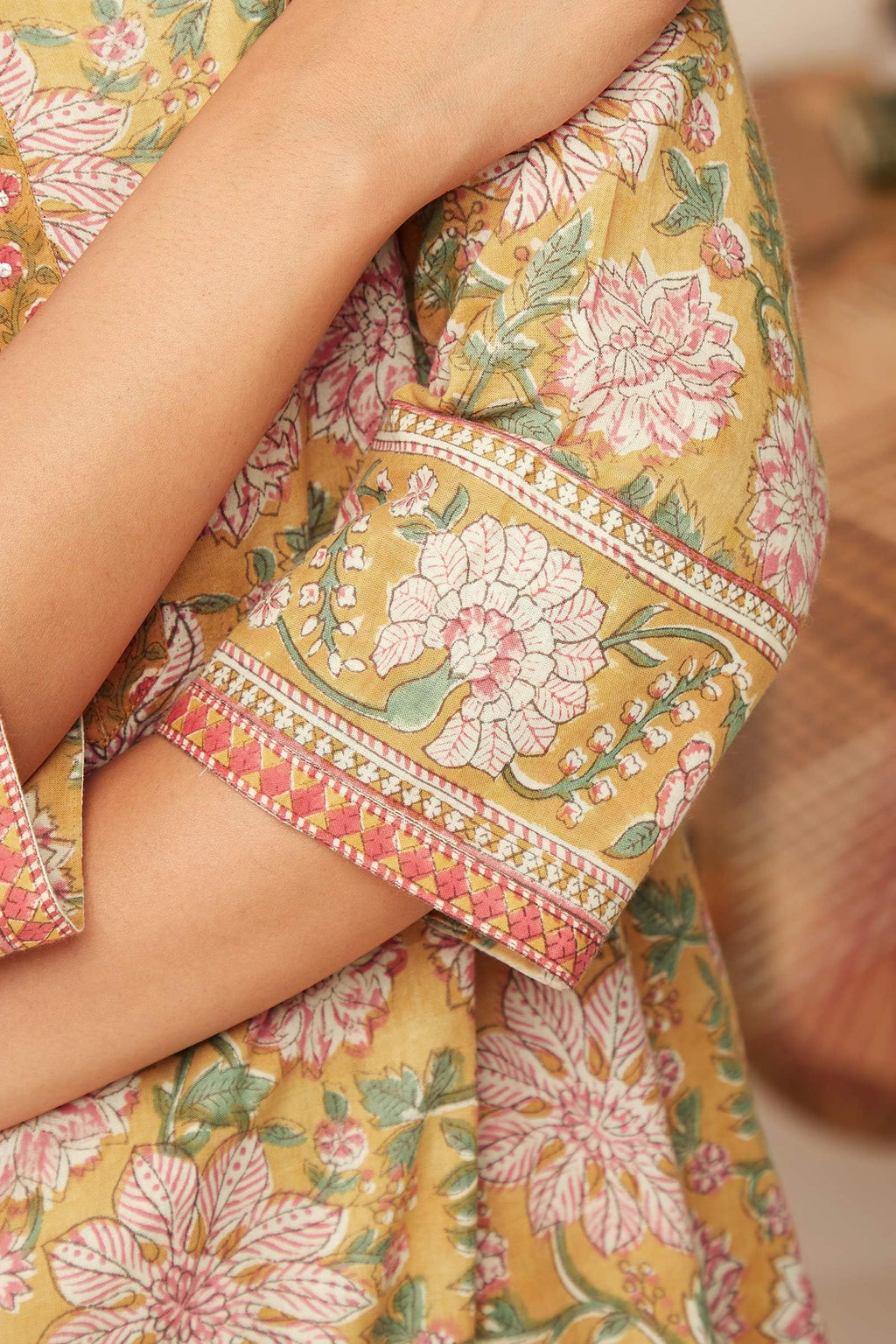 Yashika Women'S Cotton Blend Kurta Set: Ethnicity For The Modern Woman: Redefine Your Style With Our Printed Sets, Blending Tradition And Contemporary Fashion!