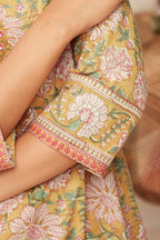 Yashika Women'S Cotton Blend Kurta Set: Ethnicity For The Modern Woman: Redefine Your Style With Our Printed Sets, Blending Tradition And Contemporary Fashion!