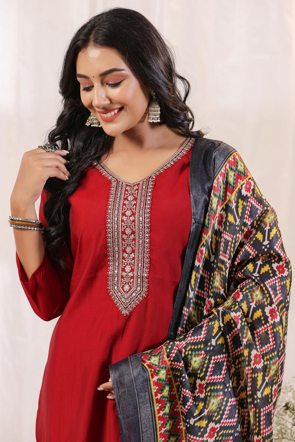 Ishin Women'S Maroon Ethnic Motifs Zari Work Staright Kurta With Trousers & Dupatta