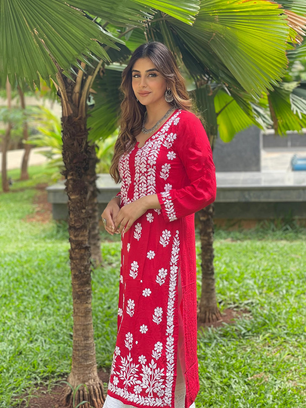 ANNI DESIGNER Womens Cotton Blend Straight Chikankari Embroidered Kurta (River RED_M_Red_Medium)