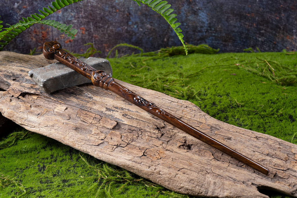 Handicraftviet Wooden Heart Wand, Magic Wand 15 ' for Witchcraft Collectible, Magical Gift for Children and Adults on Halloween,