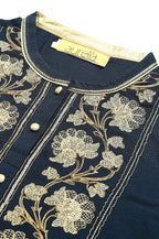 Aurelia Women Rayon Straight Fit Dragon Fly Solid Straight Kurta