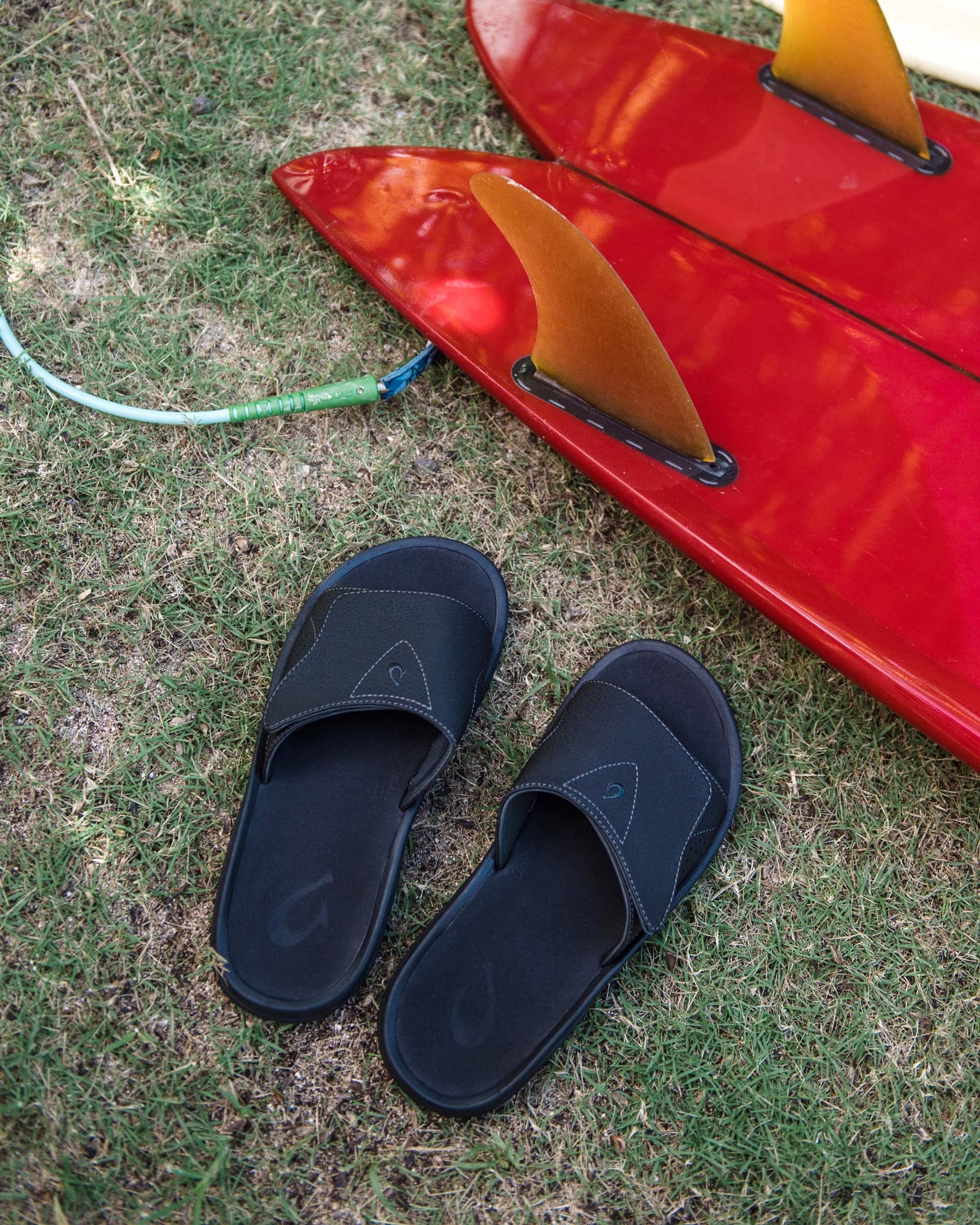 OLUKAI Nalu Slide Black/Black 10 D (M)