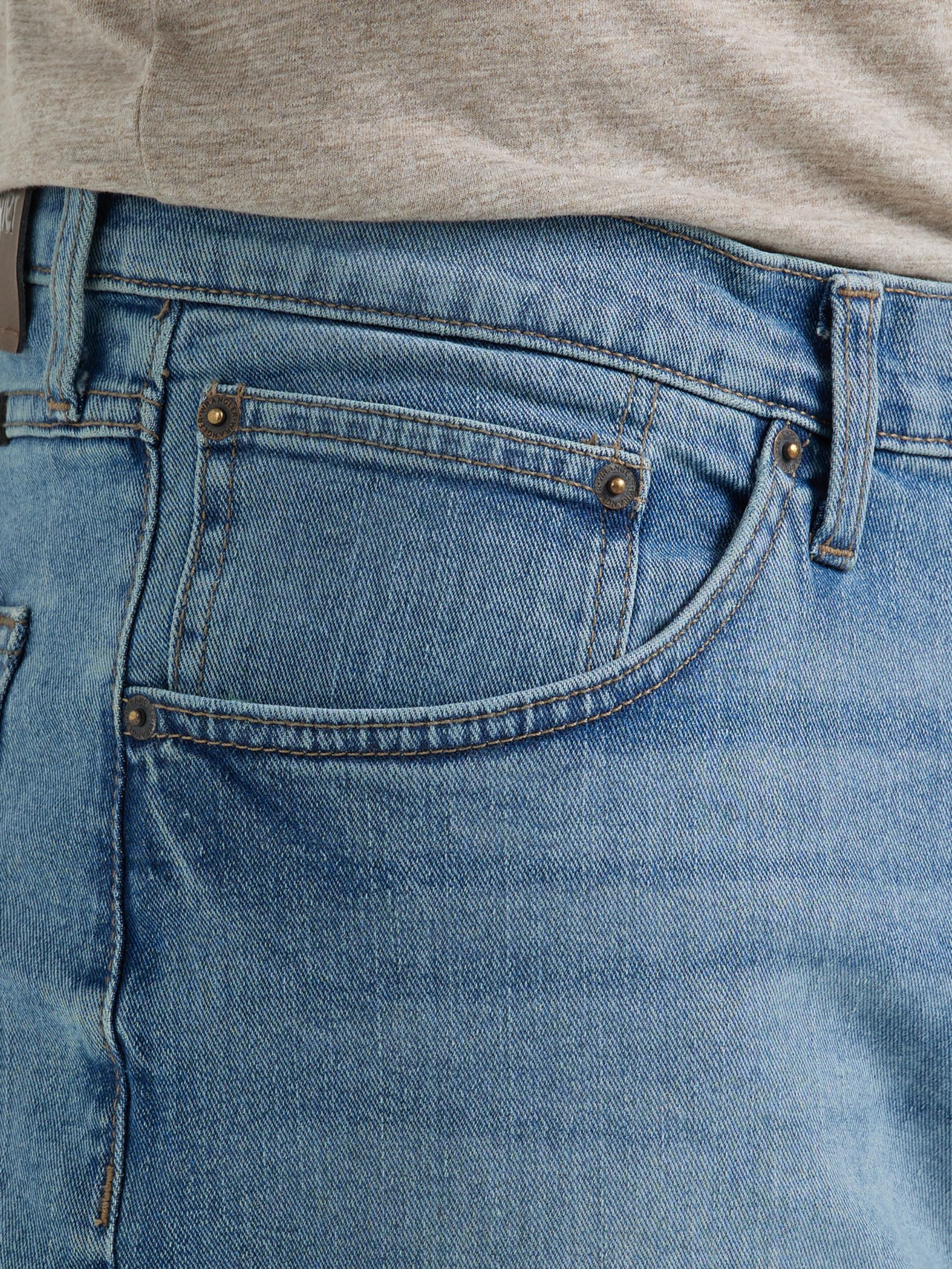 Wrangler Men's Relaxed Bootcut Jean, Milo