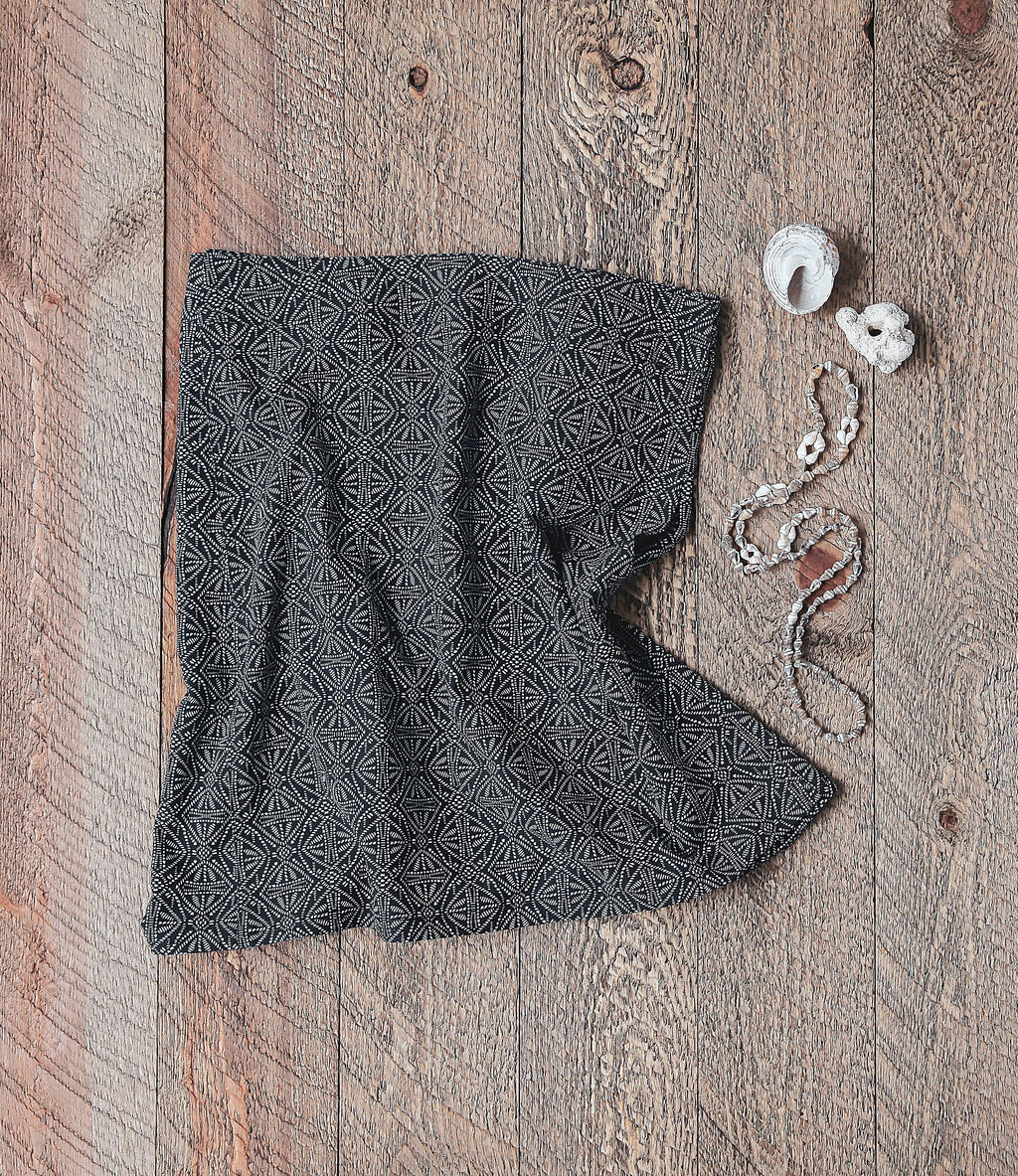 RipSkirt Hawaii | Length 2 with Pockets | Quick Wrap, Quick Dry, Travel Skirt with Side Pockets (12-14, Black Pearl Batik)