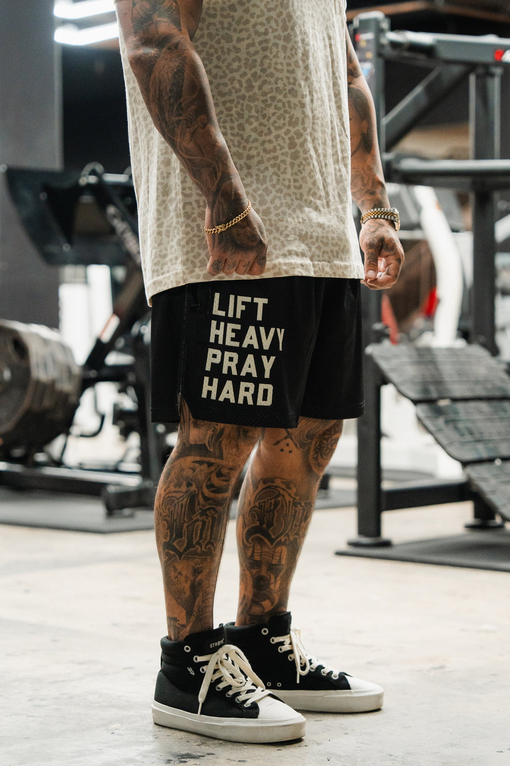Men's Mesh Lifestyle Shorts | 5.5"- Lift Heavy Pray Hard Black