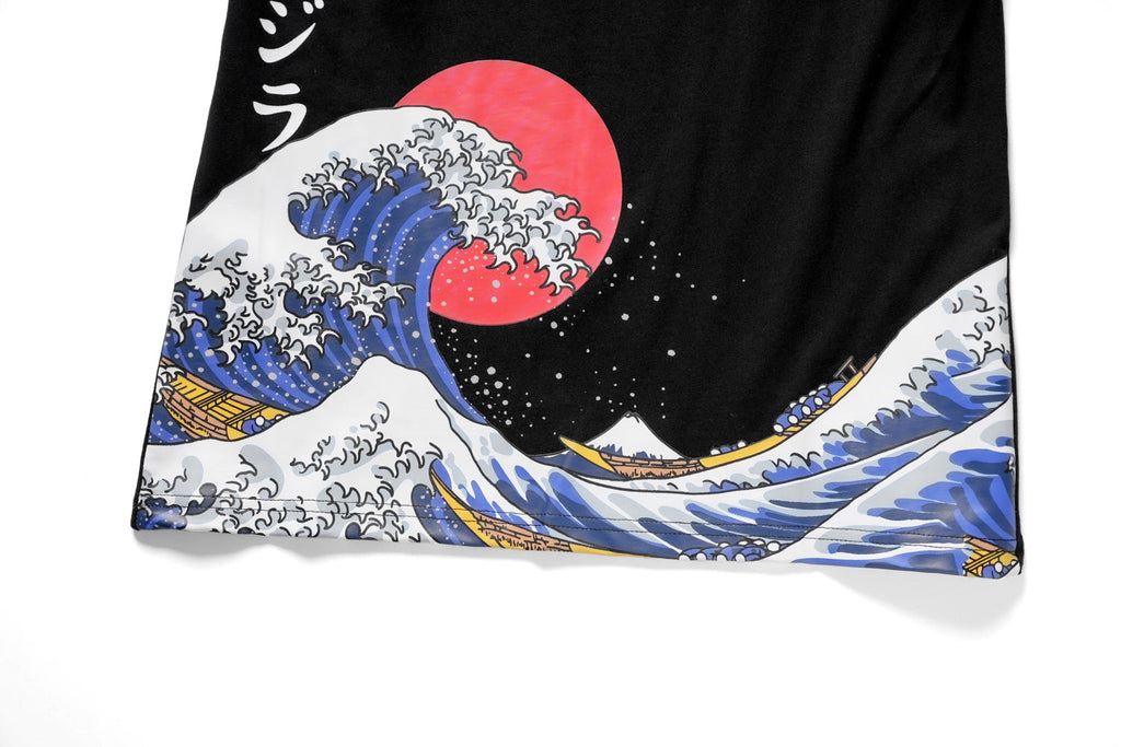 YeT028 Crane and Waves Tee