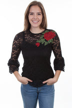 LACE TOP W/ROSE APPLIQUE