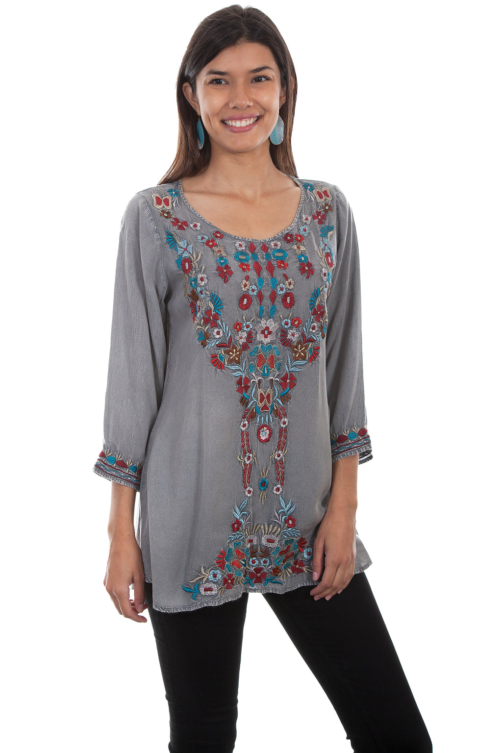 PULL OVER SCOOP NECK BLOUSE W/EMB