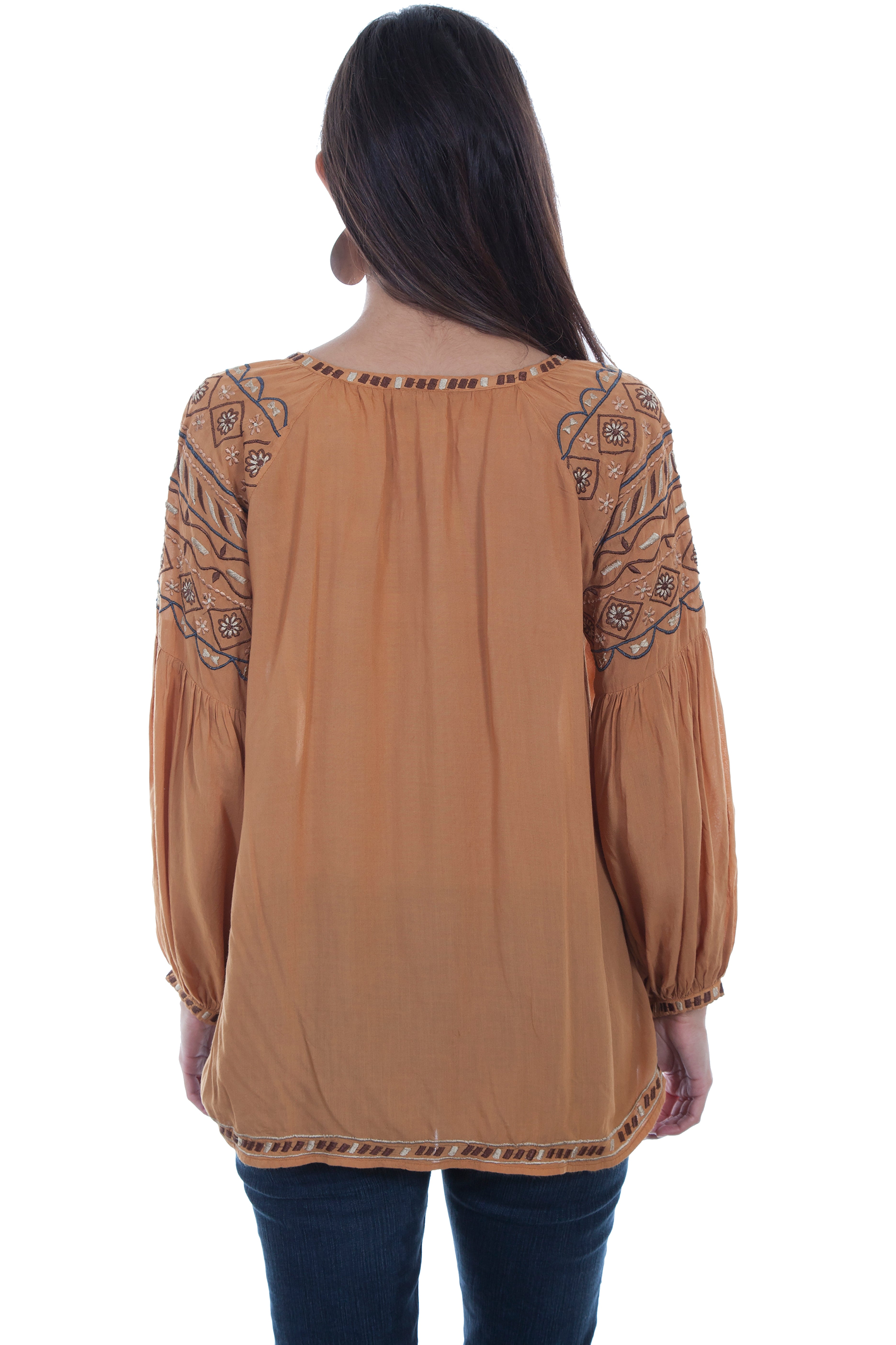 TIE NECK LINE W/POET SLEEVES EMB.