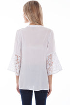 EMB BLOUSE WITH CROCHET SLEEVES