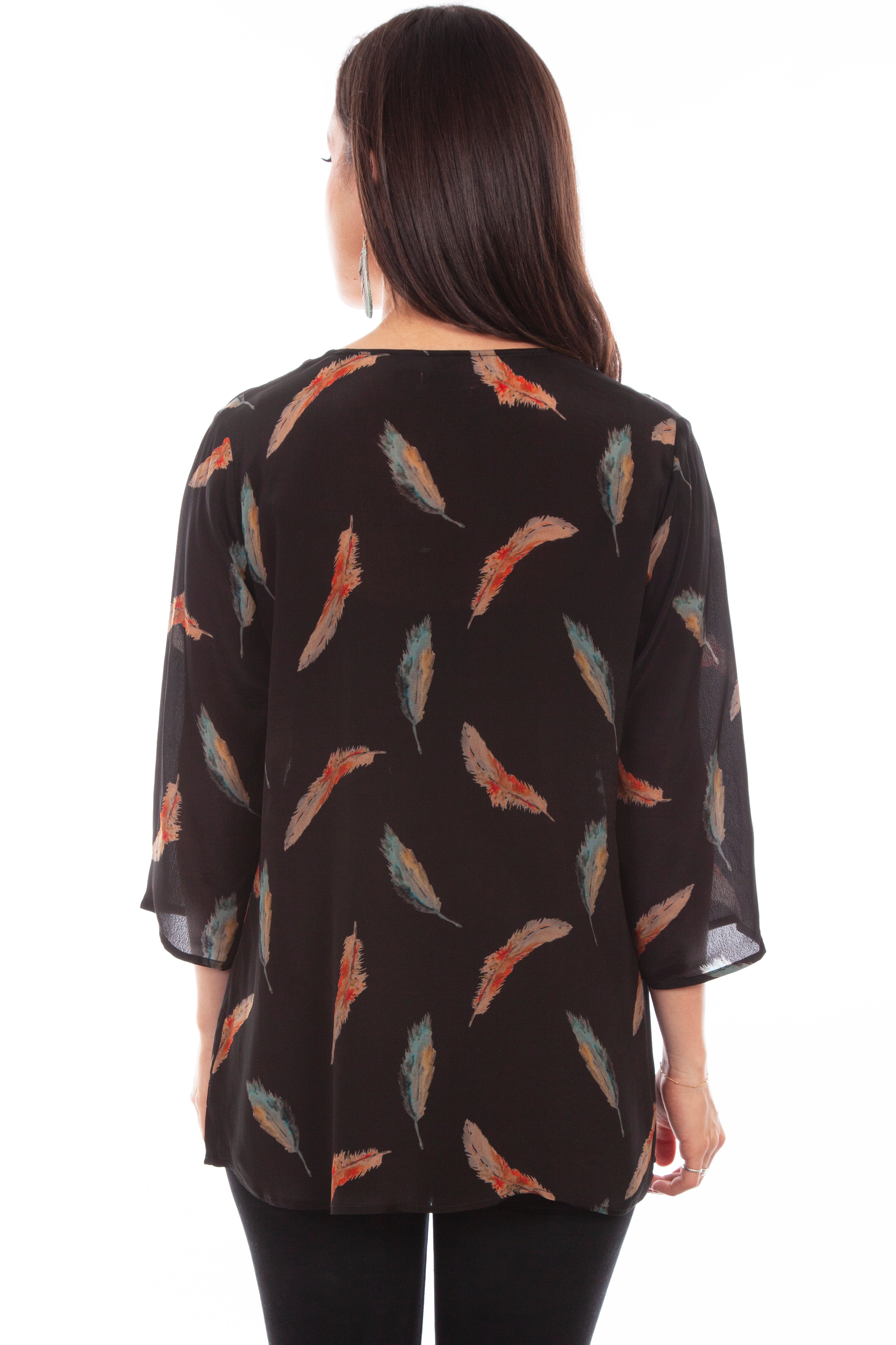 FEATHER PRINT PULL OVER BLOUSE
