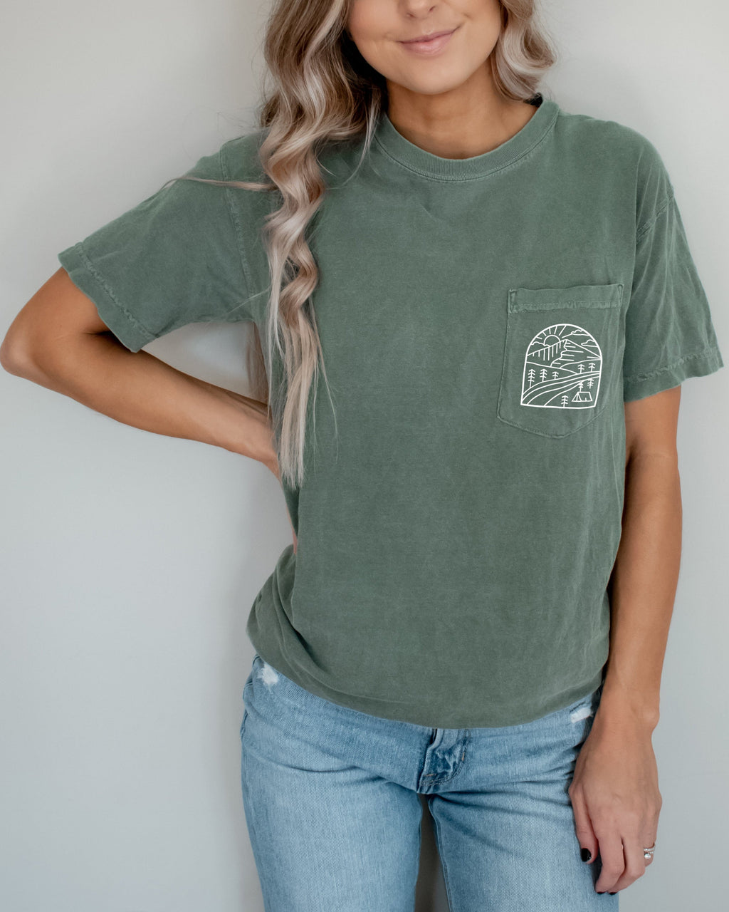 Outdoor Mountain Nature Comfort Colors Pocket T Shirt