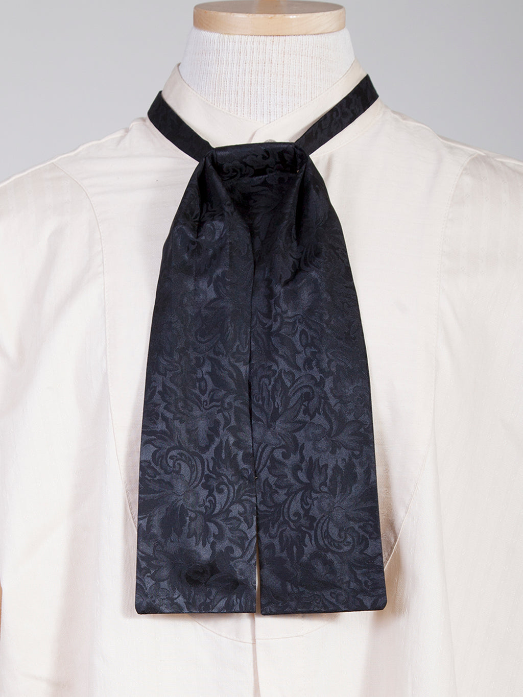 SILK PUFF TIE