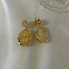 Women Fashion French Retro PalaceStyle Geometric Resin Earrings New Women's High-end Temperament Niche Earrings Creative Gifts
