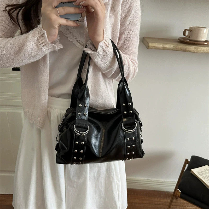 High Quality PU Leather Women's Shoulder Bag Large Capacity Y2K Underarm Bag Fashion Rivet Women Daily Boston Handbag
