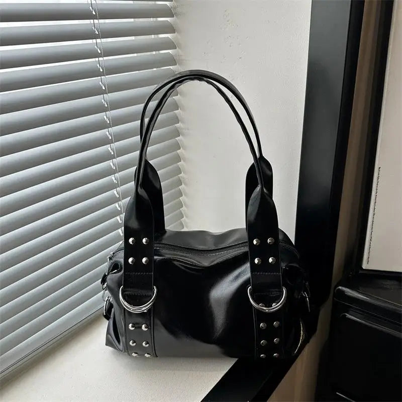 High Quality PU Leather Women's Shoulder Bag Large Capacity Y2K Underarm Bag Fashion Rivet Women Daily Boston Handbag