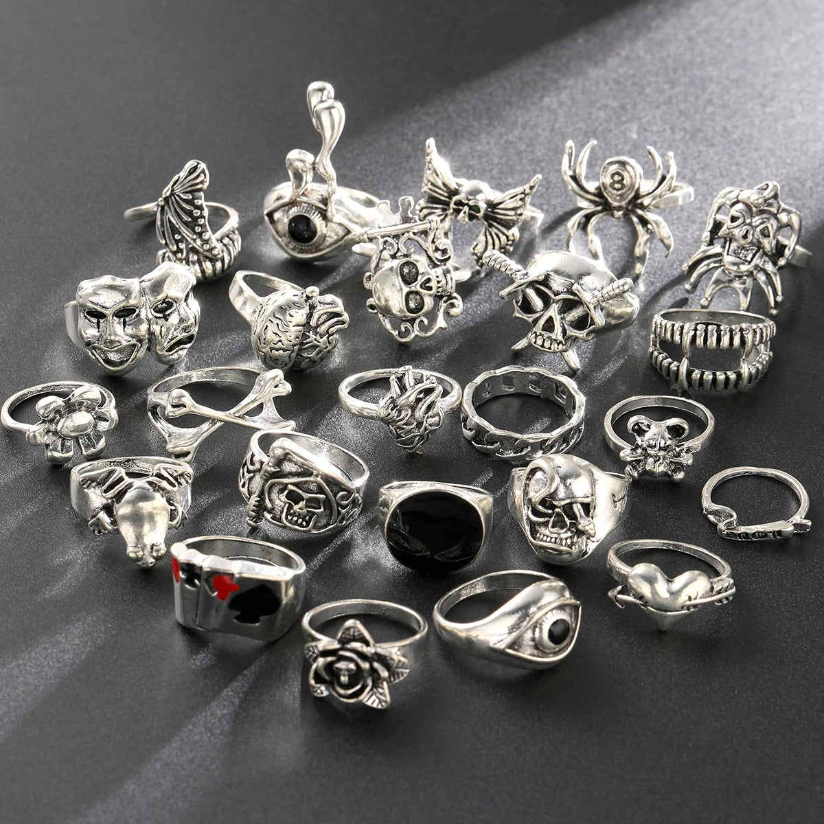 24 Pcs Gothic Skeleton Unisex Ring Set Punk Grunge Butterfly Frog Woman Man Jewelry Hip Hop Party Street Ring Accessories Gift