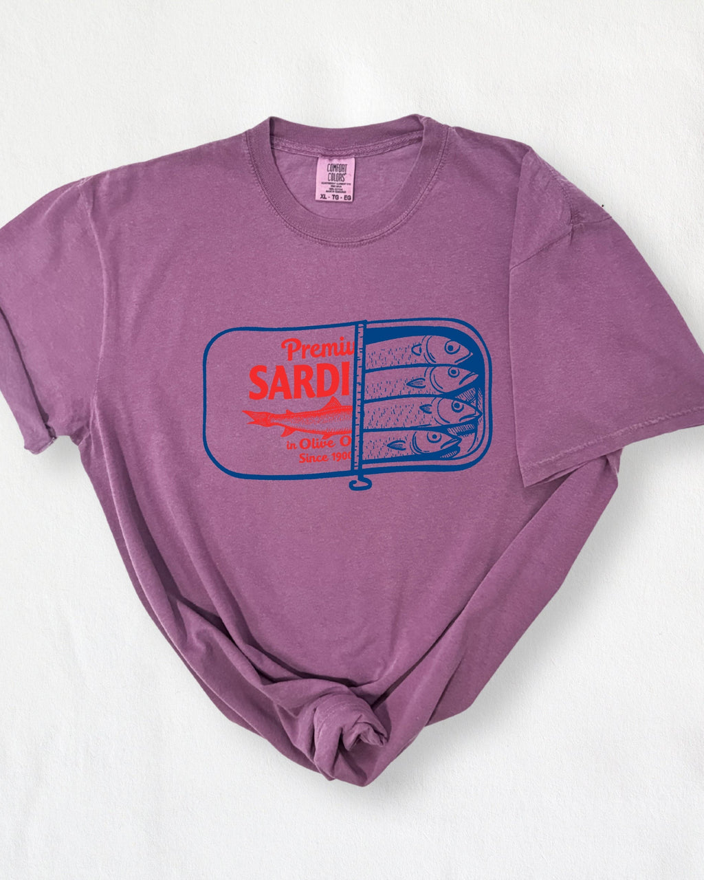 Sardines & Salmon Fish Comfort Colors T-Shirt – Nature Camping Hiking Outdoor Can Graphic Tee