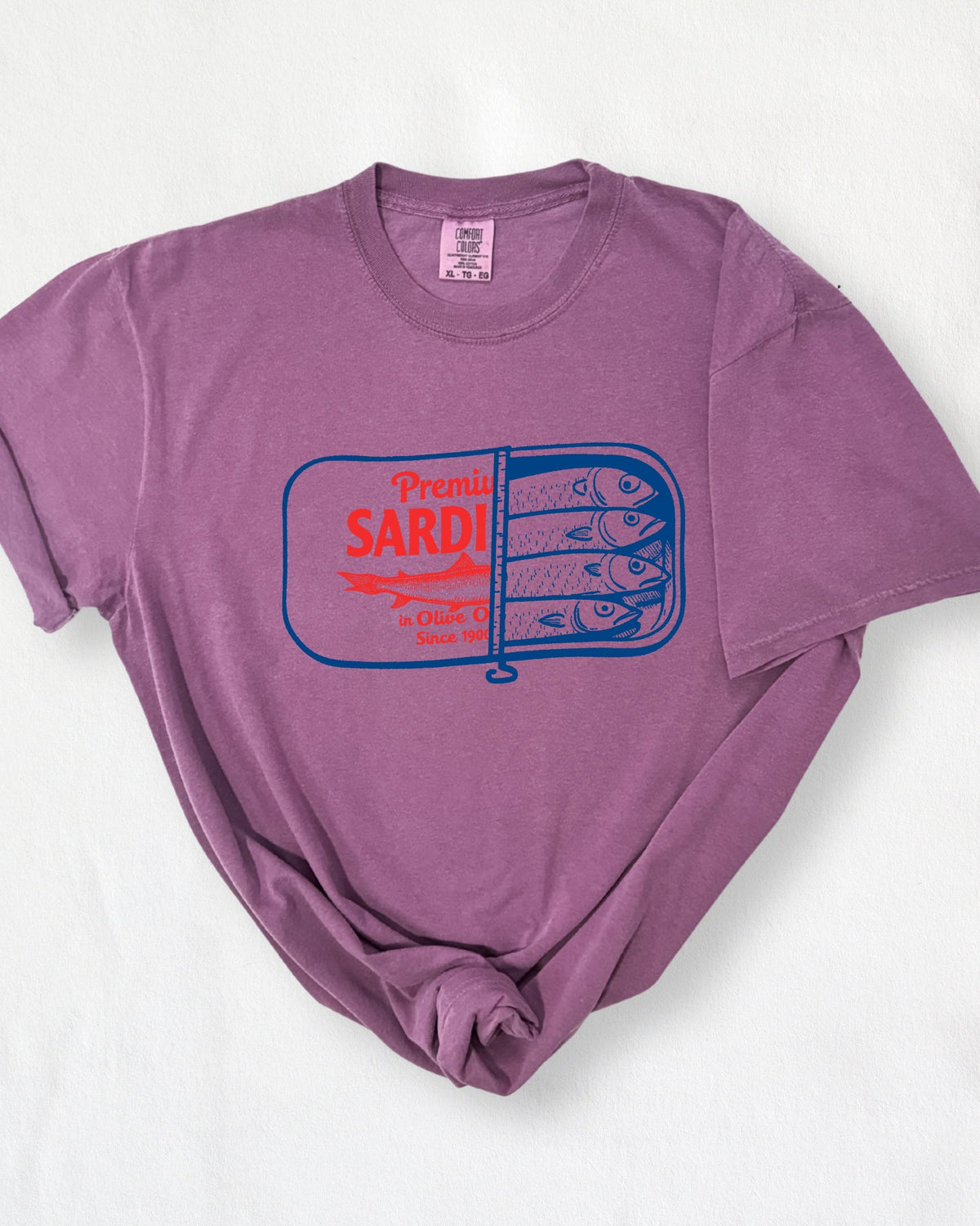 Sardines & Salmon Fish Comfort Colors T-Shirt – Nature Camping Hiking Outdoor Can Graphic Tee