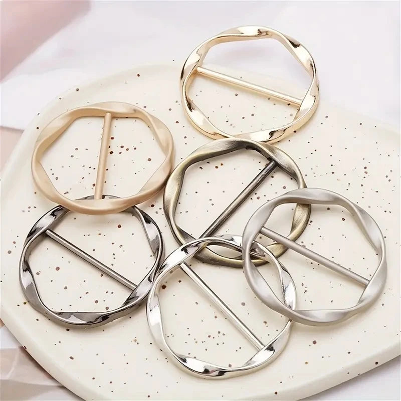 5pcs Simple Fashion Metal Buckles Adjustable T-Shirt Corner Knot Buckles and Scarf Decor Fasteners for Women Stylish Accessories