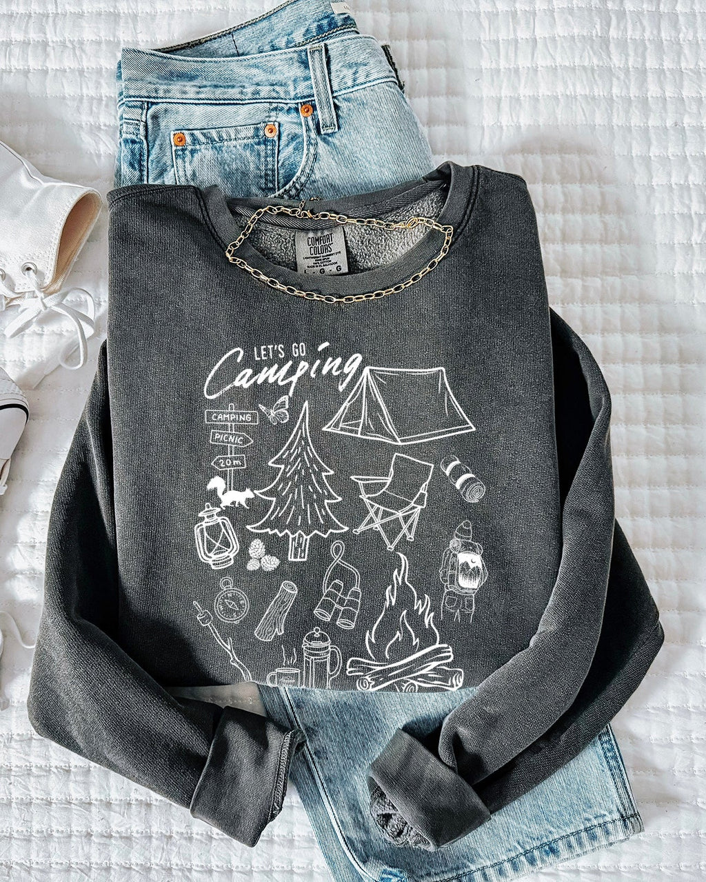 Sketched Mountain Nature Comfort Colors Garment-Dyed Sweatshirt – Camping & Hiking Outdoor Graphic