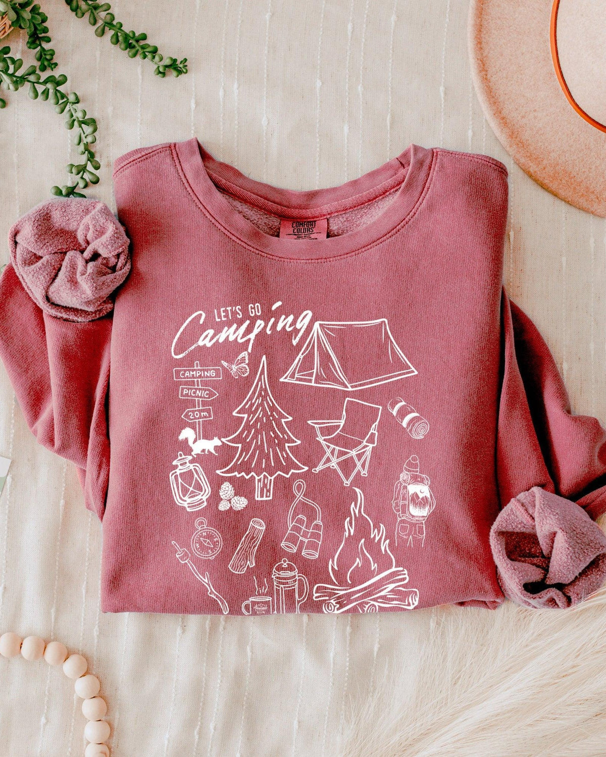 Sketched Mountain Nature Comfort Colors Garment-Dyed Sweatshirt – Camping & Hiking Outdoor Graphic