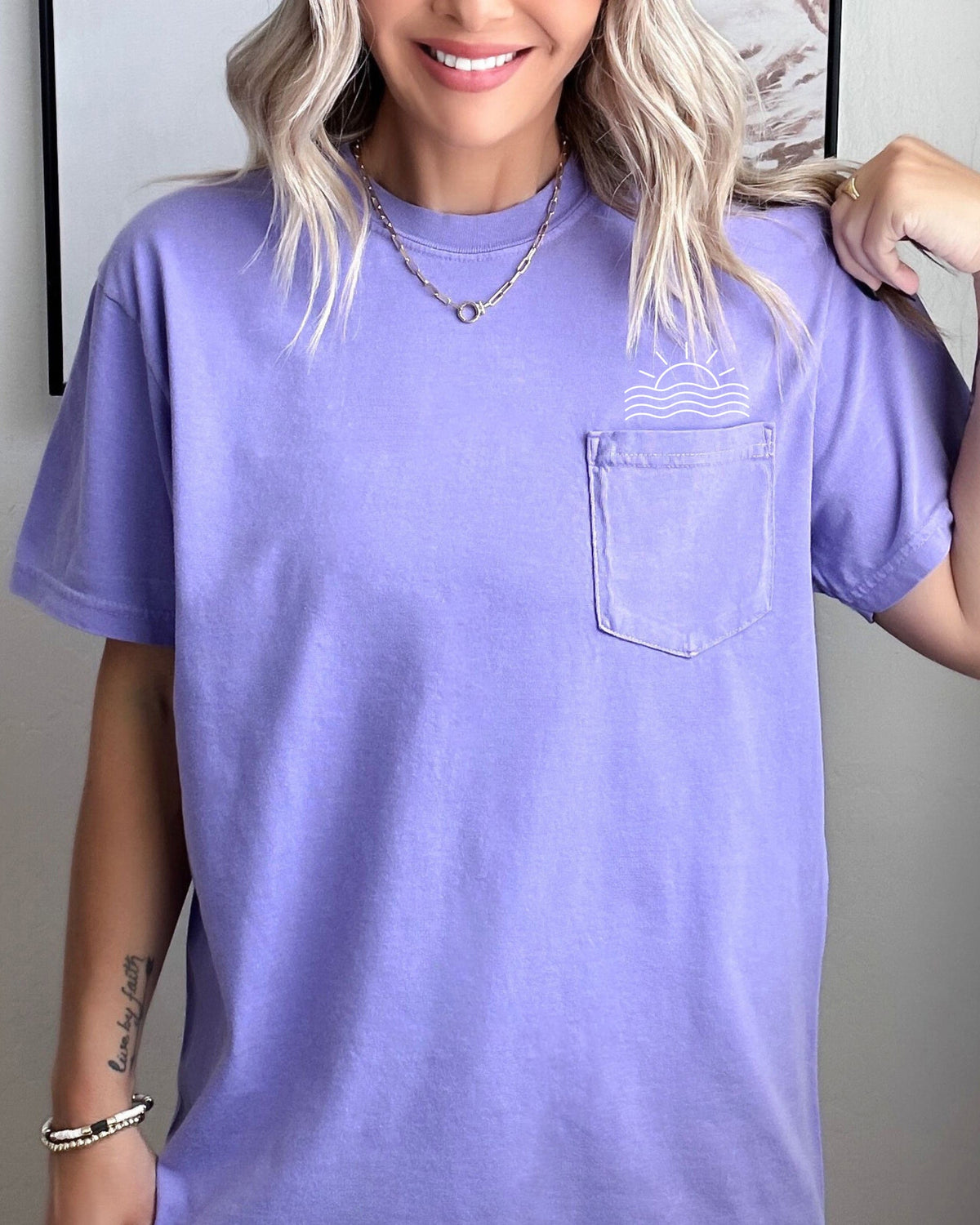 Sun & Wave Lake Beach Comfort Colors Pocket T-Shirt – Nature Camping Plant Graphic Tee