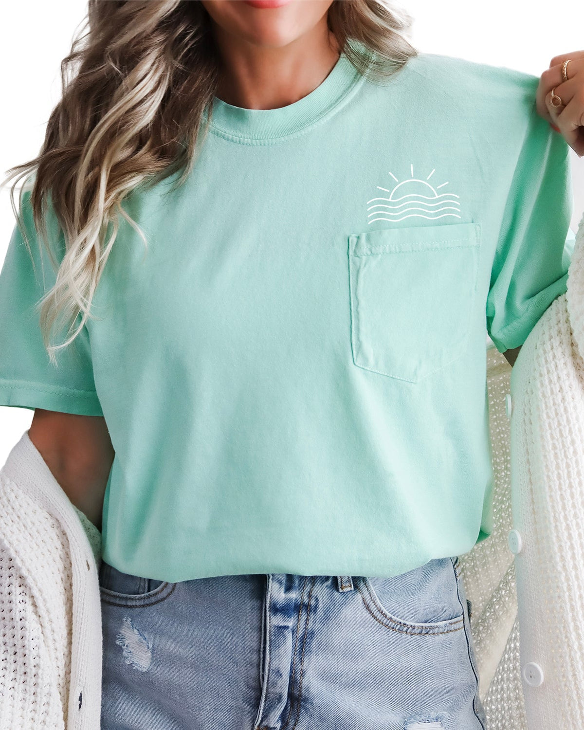 Sun & Wave Lake Beach Comfort Colors Pocket T-Shirt – Nature Camping Plant Graphic Tee