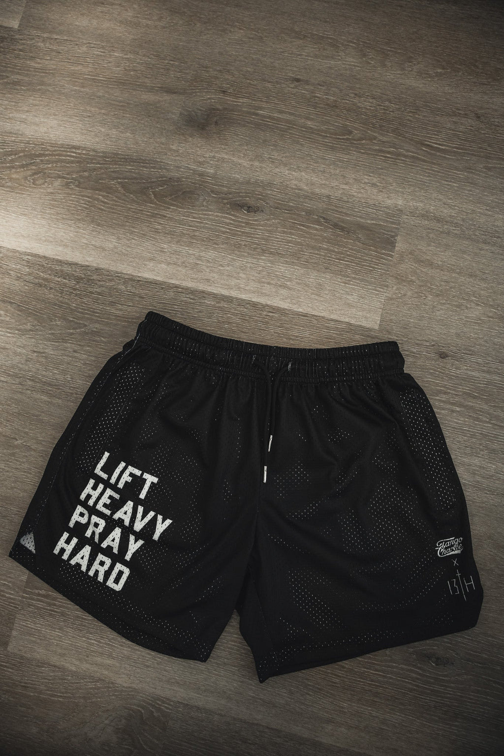 Men's Mesh Lifestyle Shorts | 5.5"- Lift Heavy Pray Hard Black