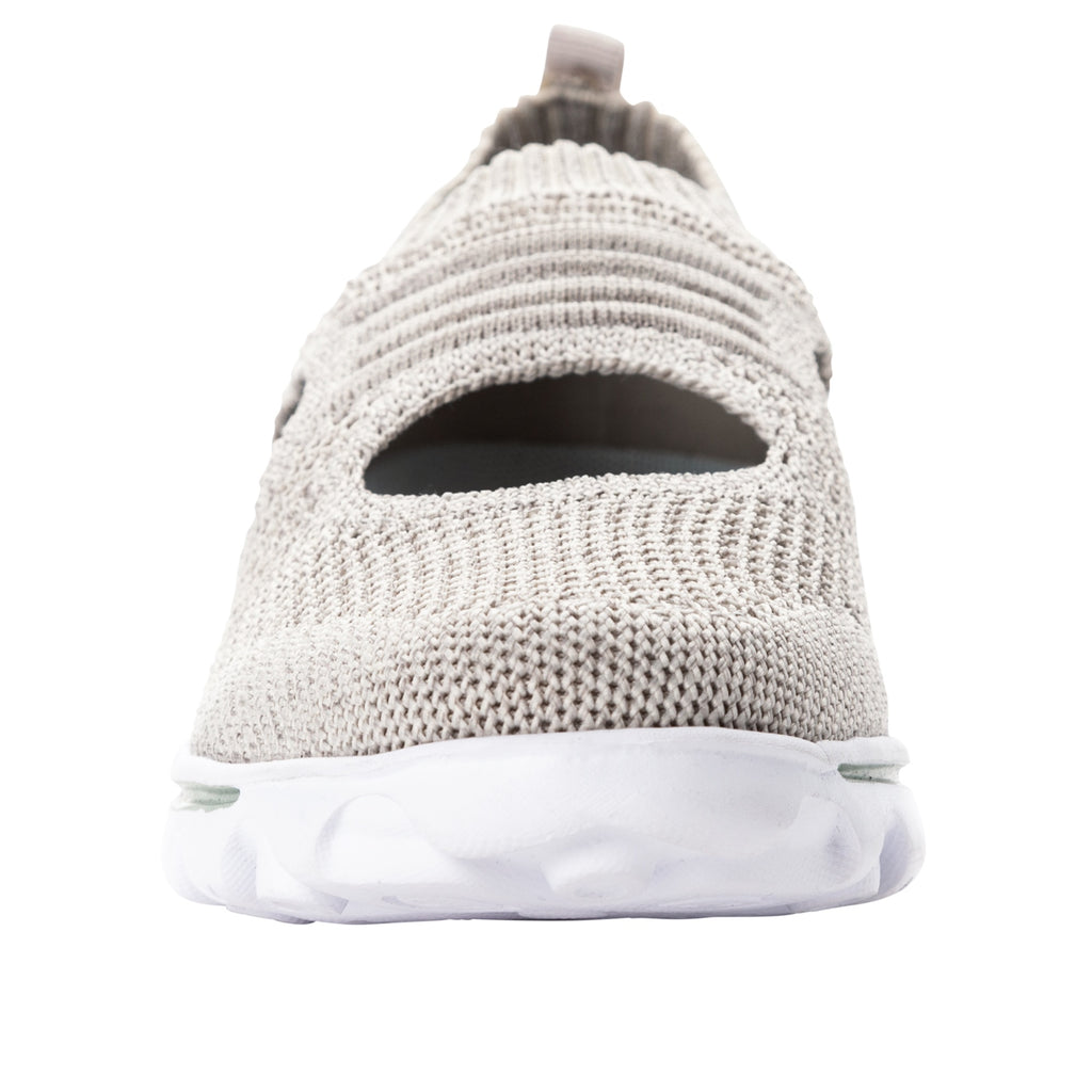 Propet Women's  TravelActiv Avid  Sneakers