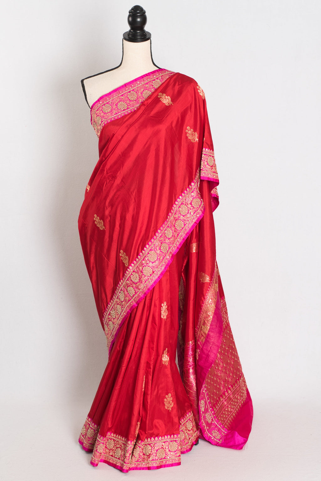 Radha : Zardosi Hand Embroidery Work Red Bridal Banarasi Saree