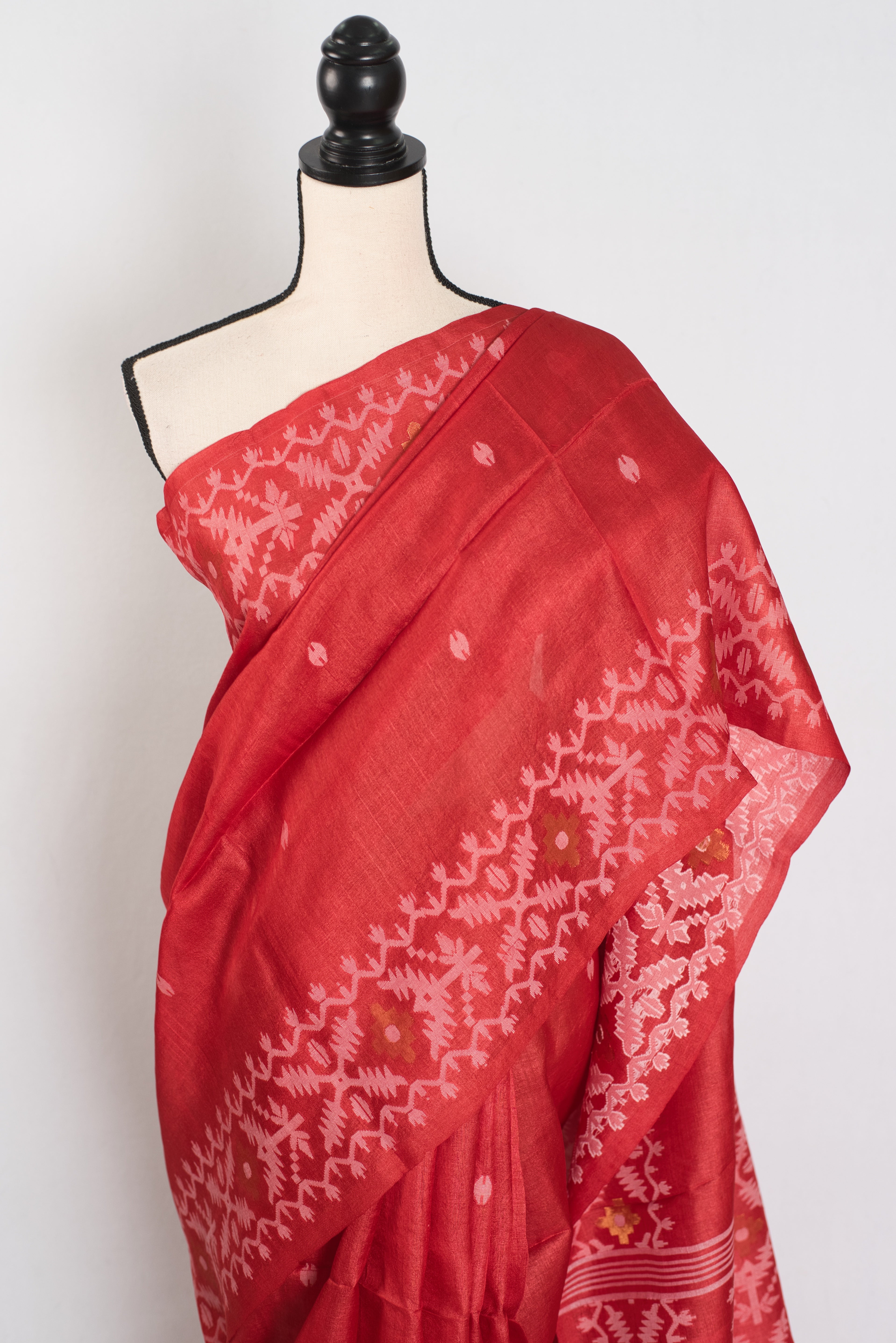 Rai: Bengal Tussar Silk Saree | Hand-Inspired Jamdani Weaving | Certified Silk