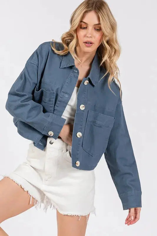 Women's Cropped Denim Jacket Denim Cropped Jacket - Button Down with Pockets - Casual Trendy