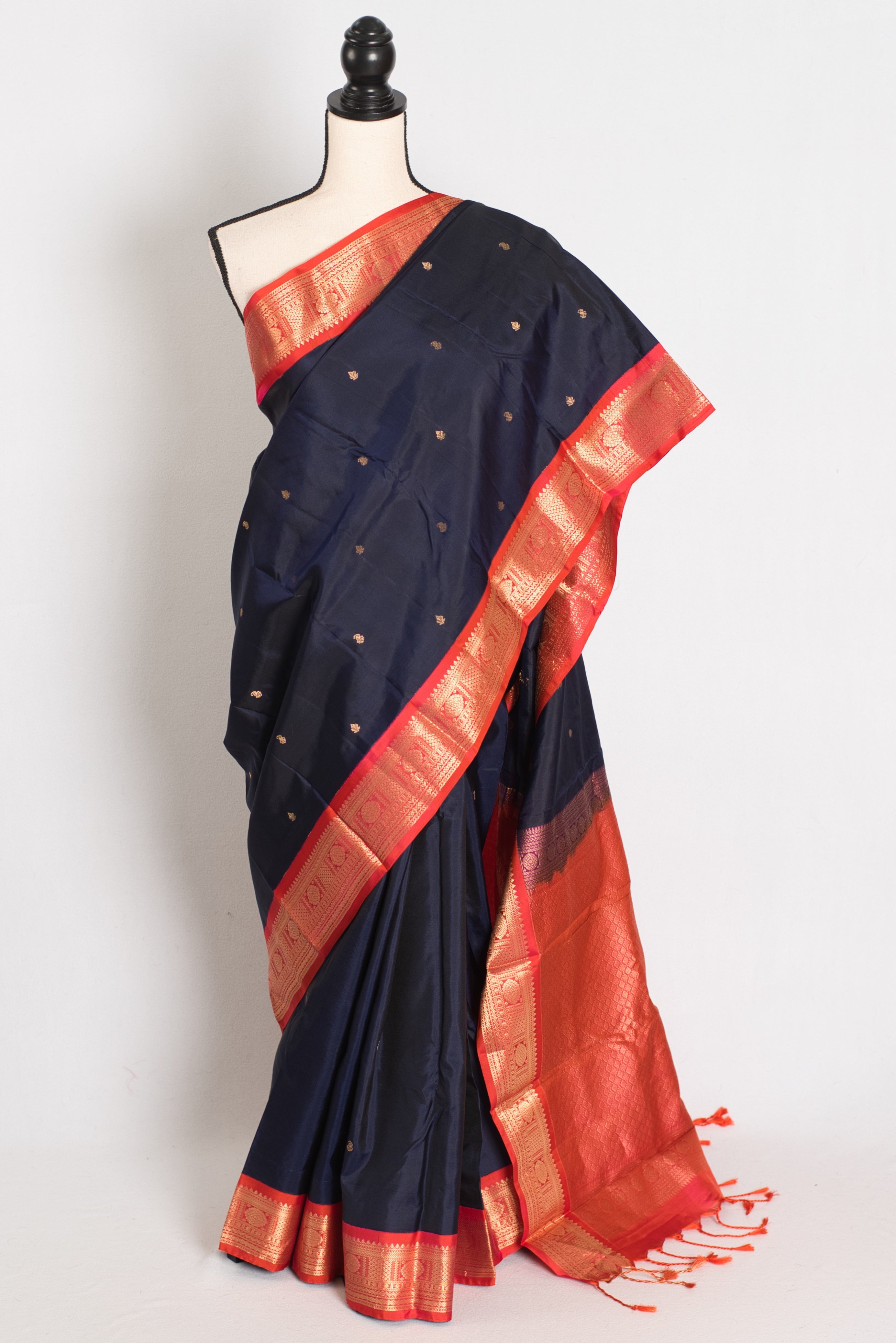 Kalyani: Midnight Blue and Peach Traditional Kanjivaram Silk Saree