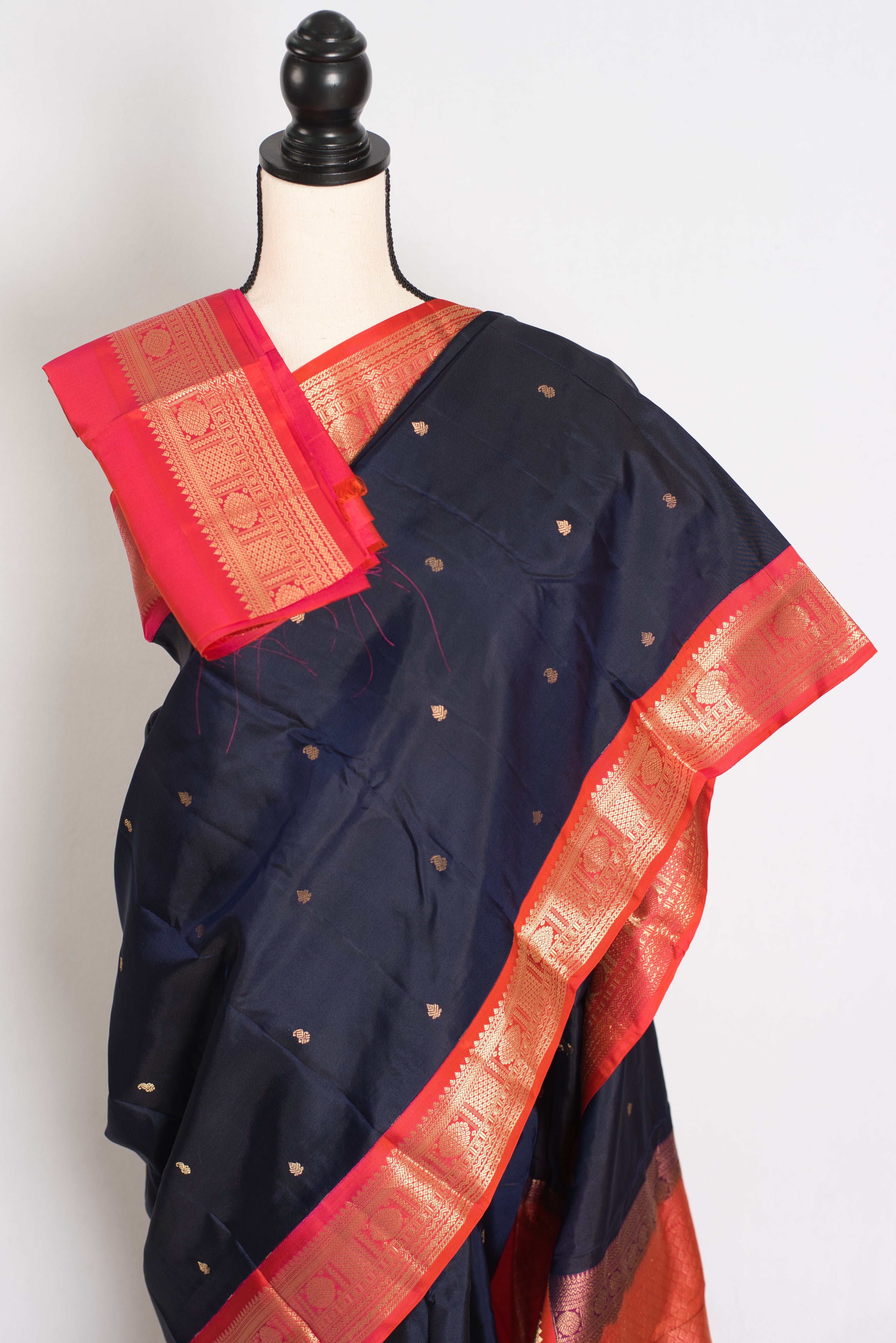 Kalyani: Midnight Blue and Peach Traditional Kanjivaram Silk Saree
