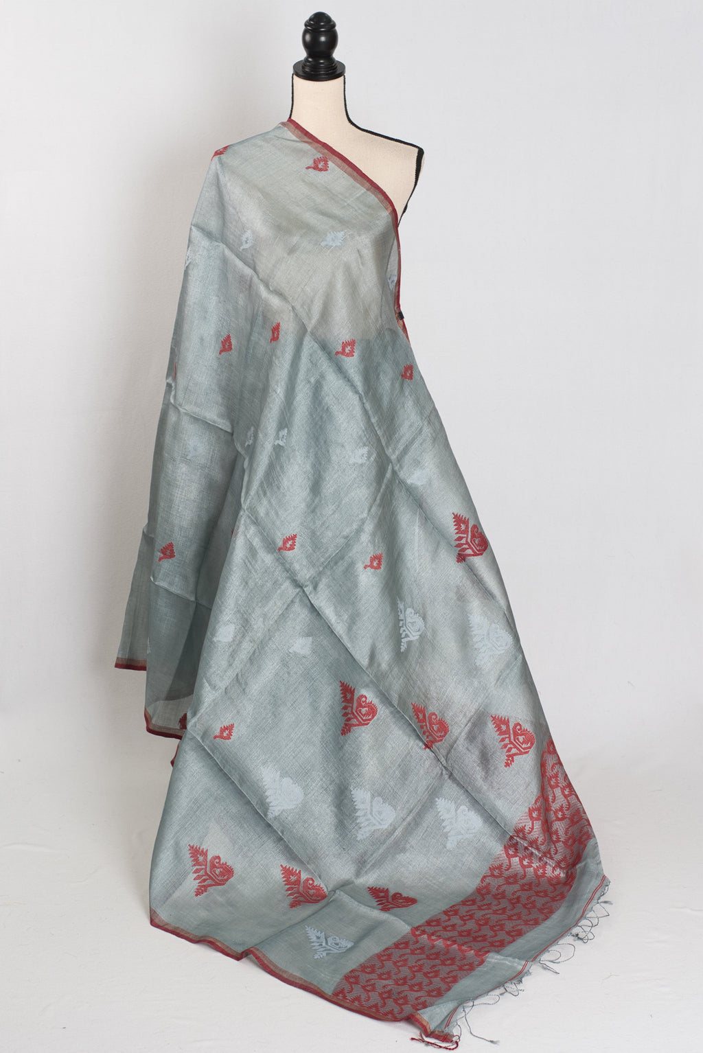 Benu: Grey & Red Bengal Tussar Silk Saree | Intricate Jamdani Weaving