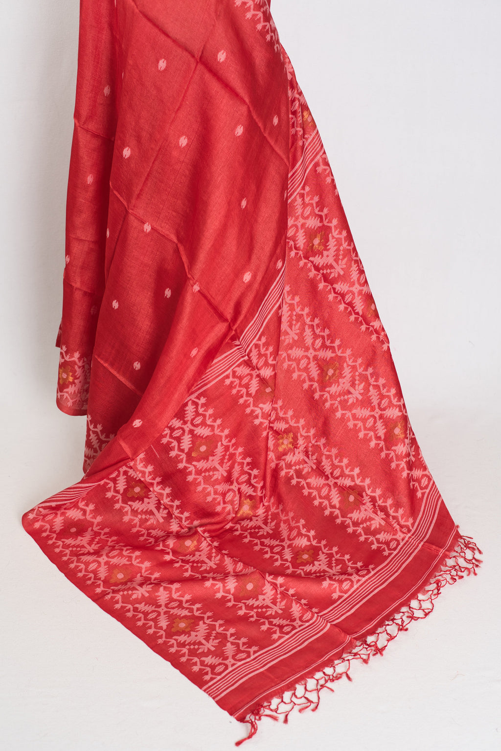 Rai: Bengal Tussar Silk Saree | Hand-Inspired Jamdani Weaving | Certified Silk