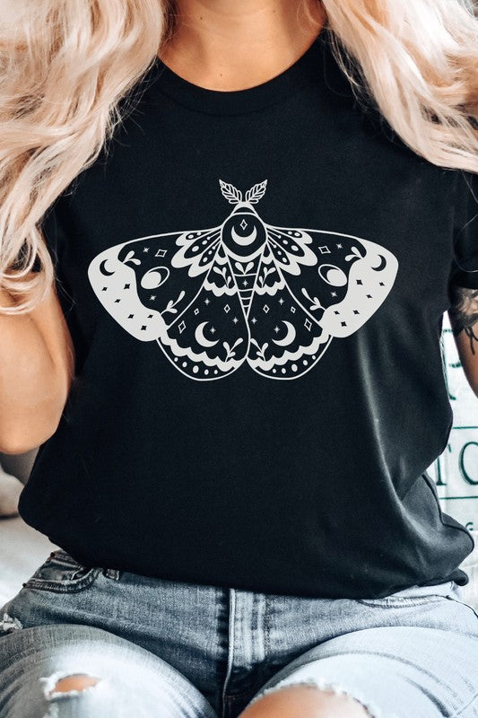 Ornamental Luna Moth Summer Night Graphic Tee T-Shirt