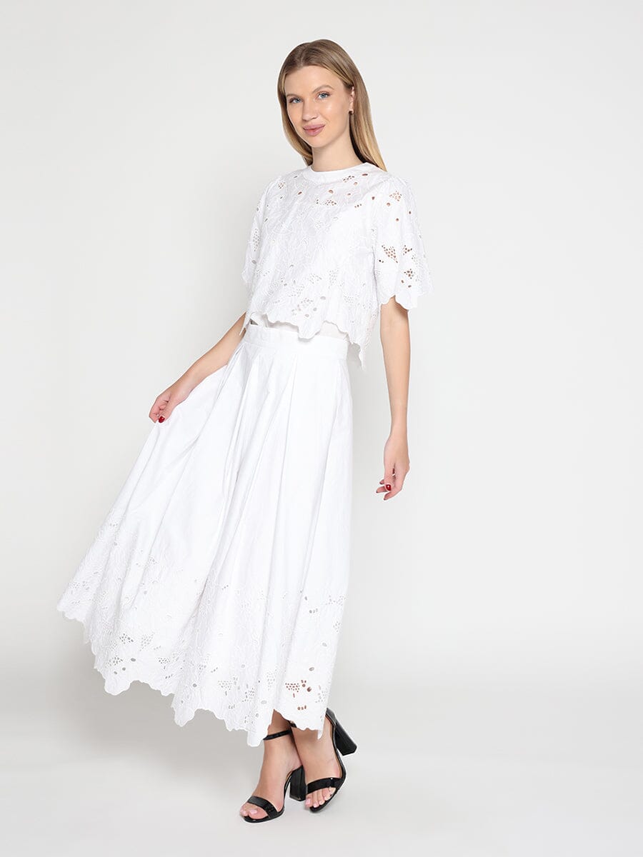 Gracia Fashion Women's Floral Lace Embroidered Short Sleeve Crop Top