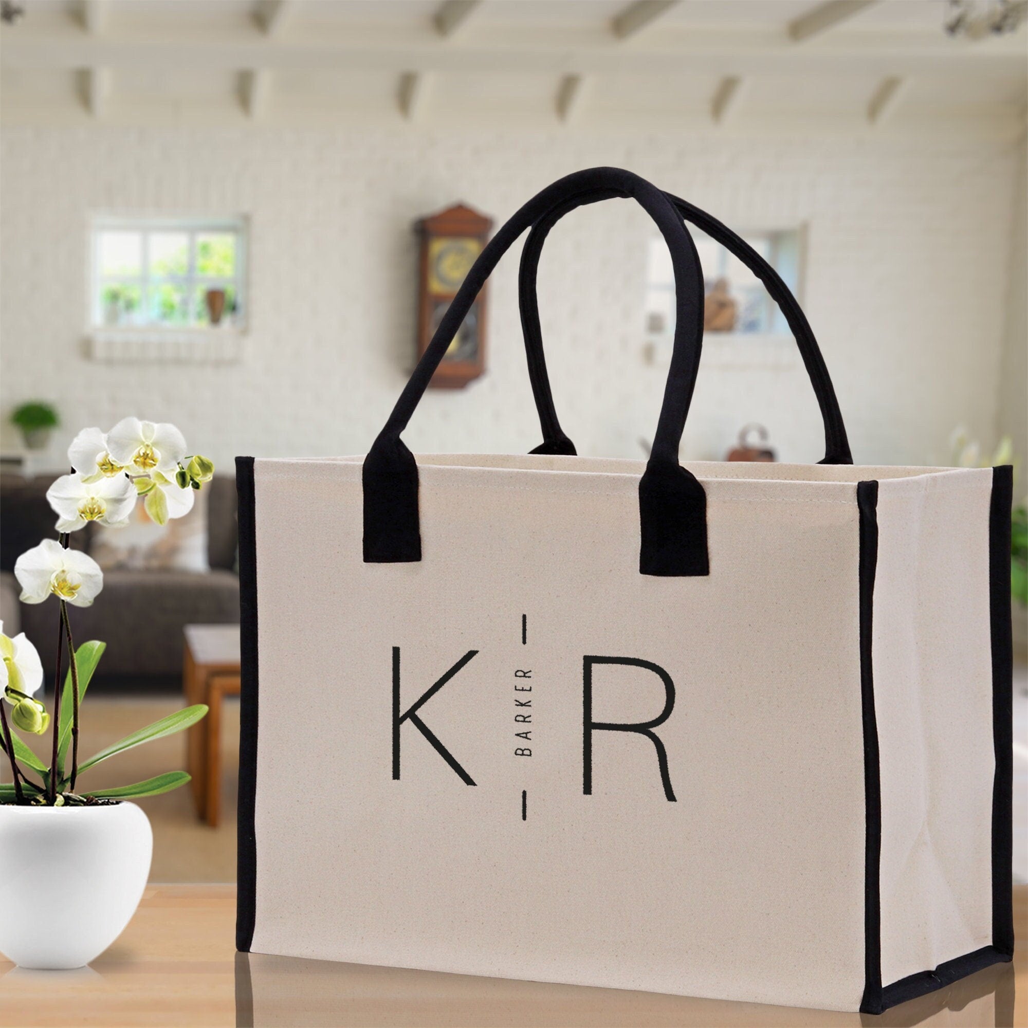 Initials and Last Name Customized Embroidered Tote Bag 100% Cotton Canvas Chic Personalized Tote Bag for Bridesmaid Anniversary Wedding Day