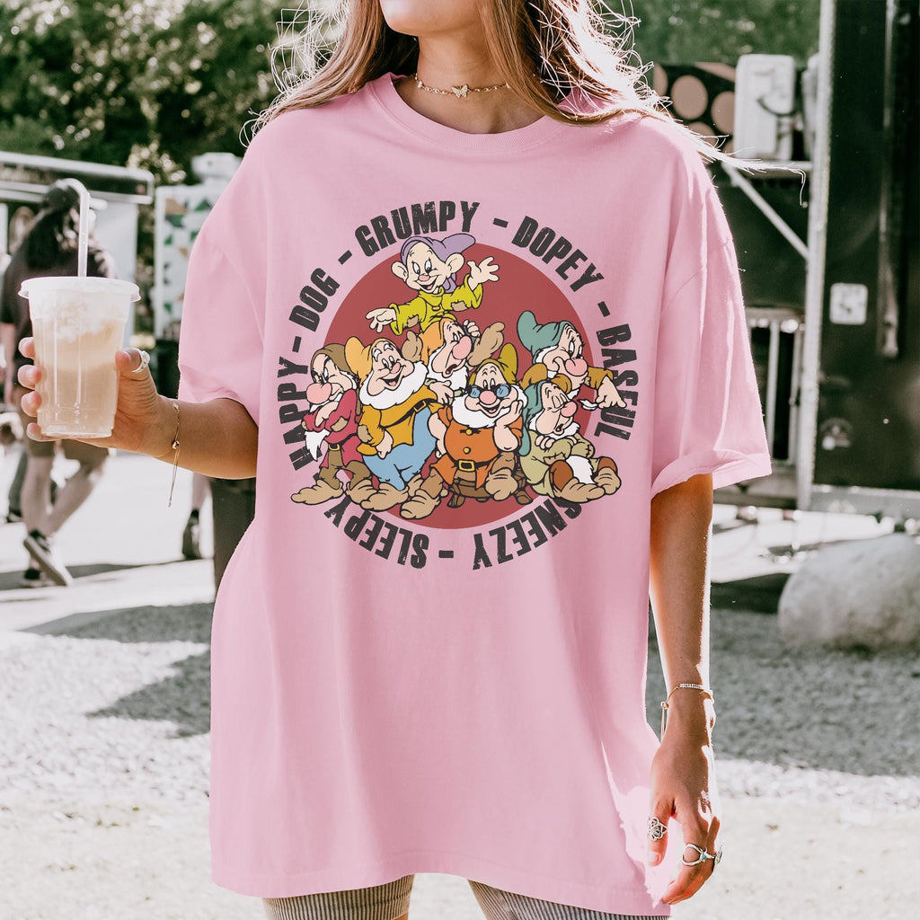 Retro 90s Retro Disney Snow White and the Seven Dwarfs — Gildan Hoodie