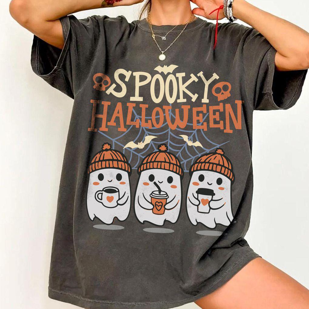 Retro Spooky Halloween Ghost Coffee — Gildan Sweatshirt